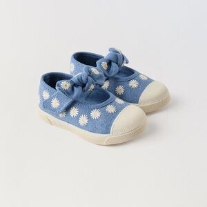 NWT Zara denim floral sneakers kids size 11